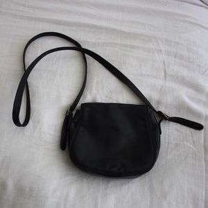 Vtg leather saddle crossbody bag Etienne Aigner na